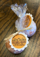 Load image into Gallery viewer, Blood Orange &amp; Sandalwood Bath Bomb

